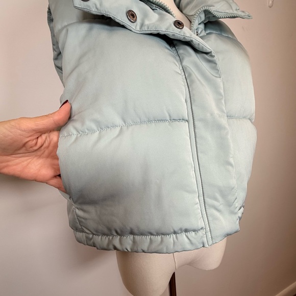 New! Thread & Supply ‘Issey’ Cropped Puffer Vest Women’s Size Medium - Picture 9 of 14